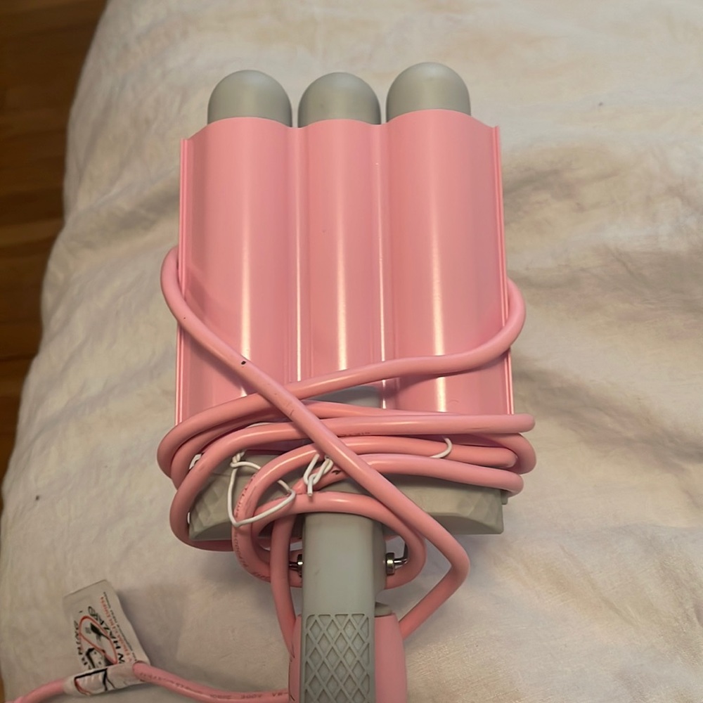 Princess polly wave wand